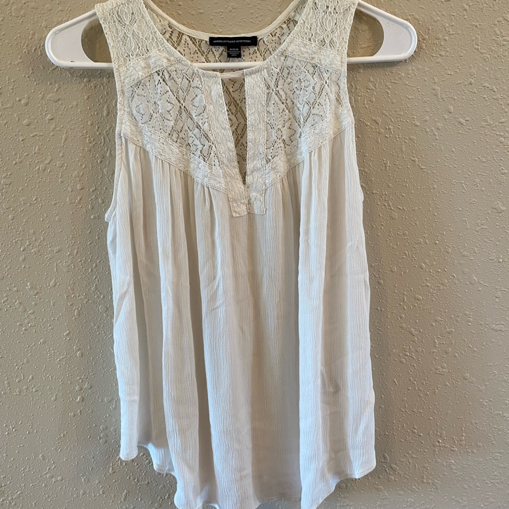 American eagle white tank top. Size medium